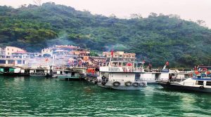 Hồ Hòa Bình