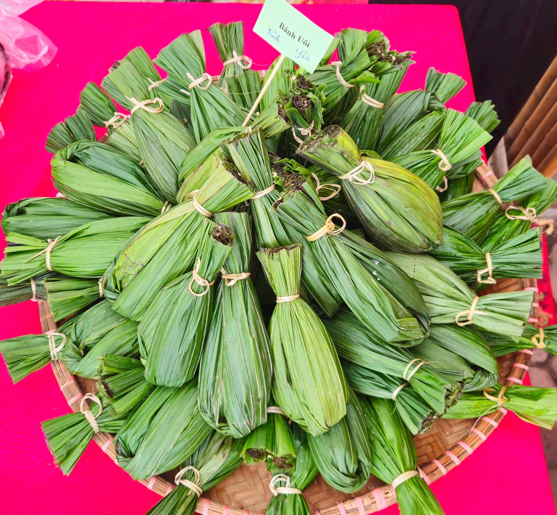 Bánh uôi - bánh tình yêu của người dân tộc Mường