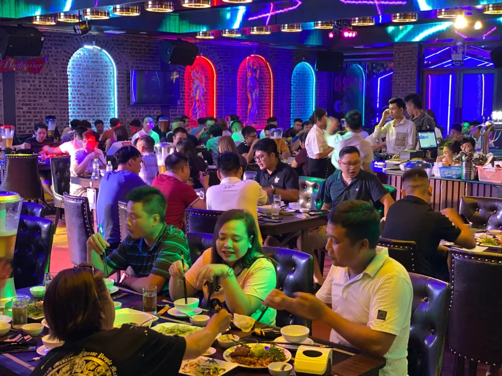 1693362381 justfly 19855 beer club hoa binh 9 1024x768