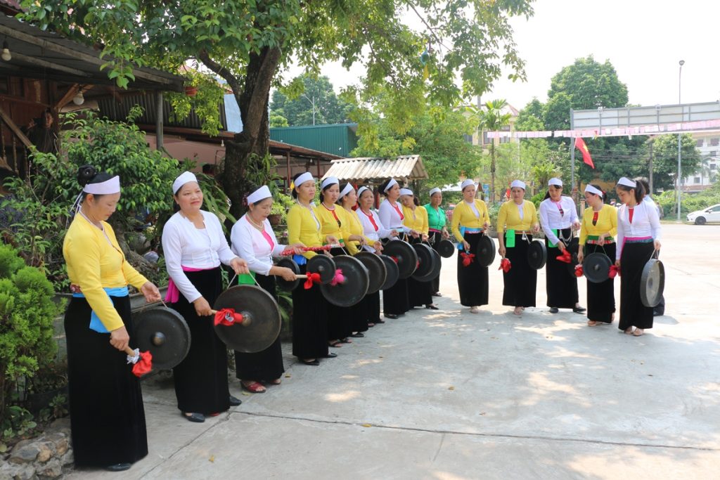 Văn hóa lễ cồng chiêng người Mường