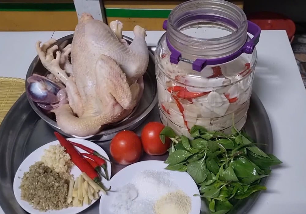 Gà nấu măng chua Hòa Bình