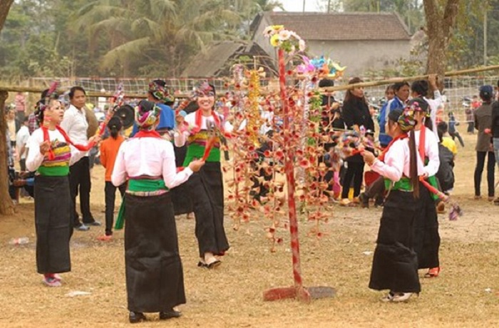 le hoi sac bua Hoa Binh