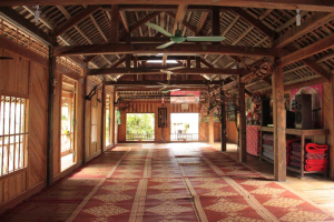 Nhà sàn Mường